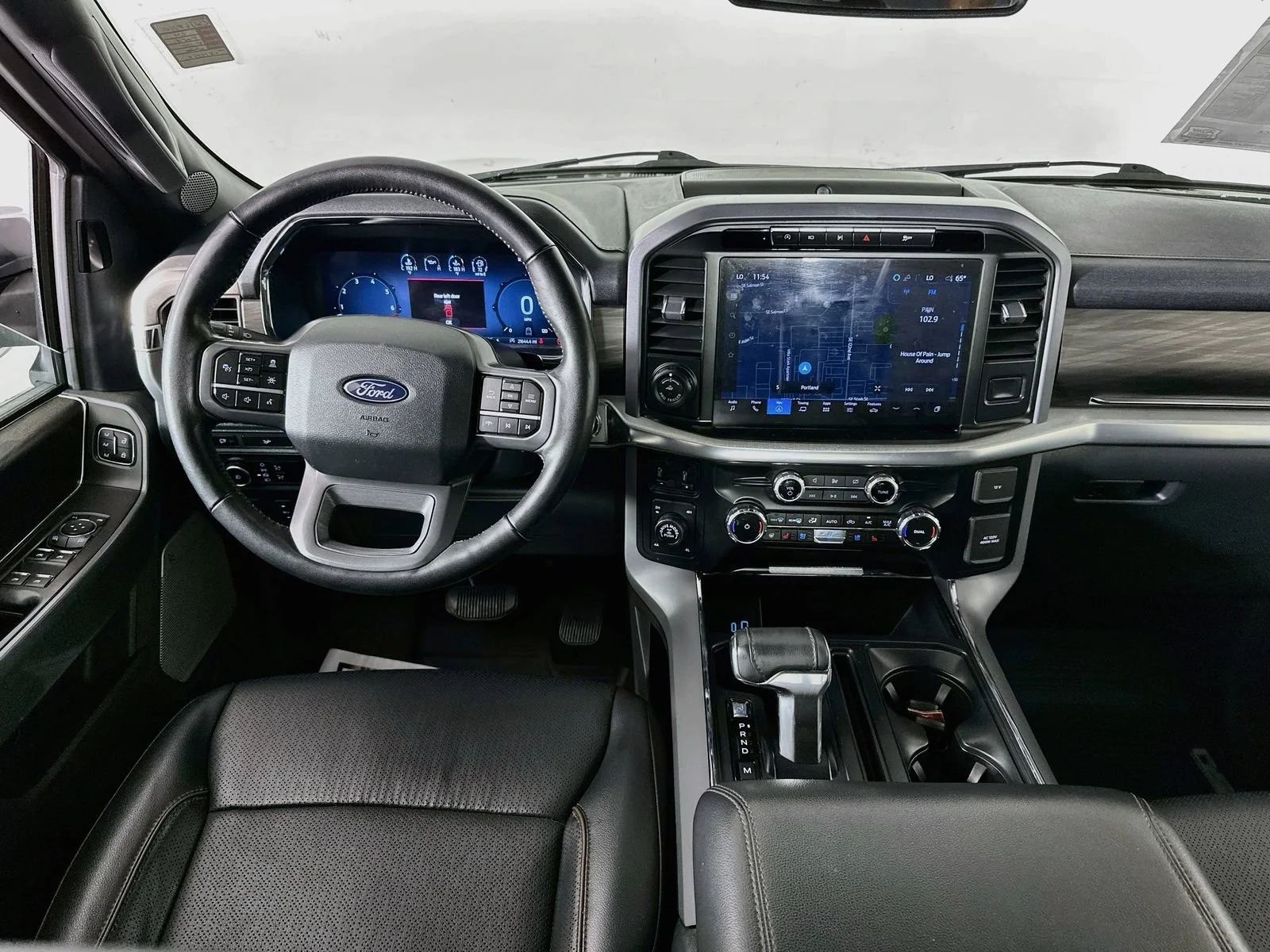 Used 2024 White Ford LARIAT image 24