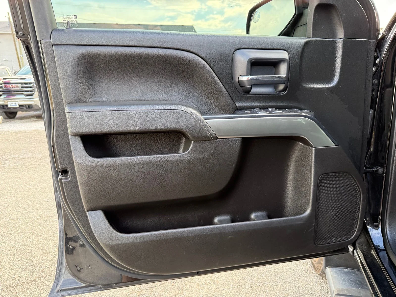 Used 2018 Black Chevrolet LT image 11