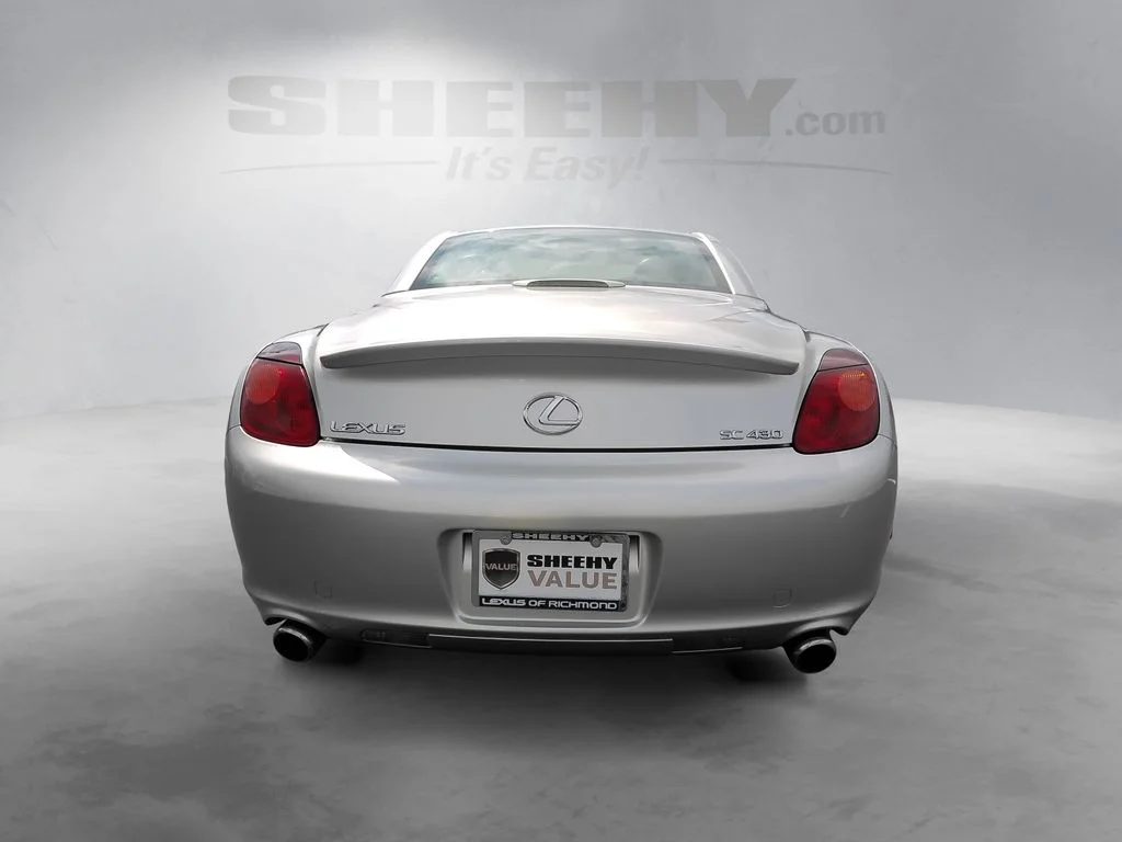 Used 2005 Silver Lexus 430 image 14
