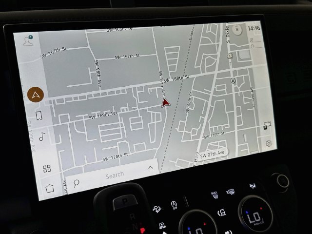 New 2026 Borasco Grey Land Rover X-Dynamic SE image 16