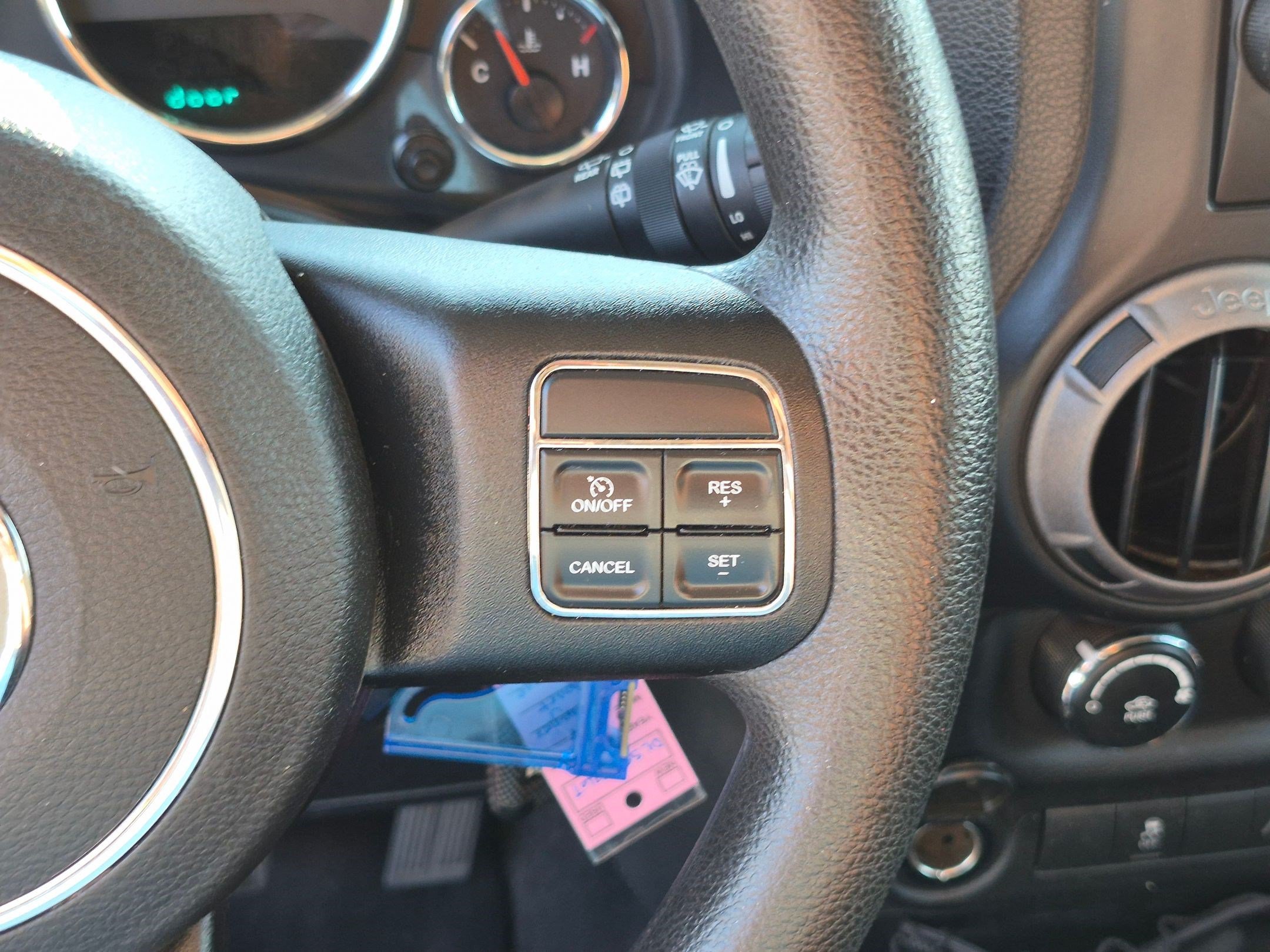 Used 2013 Crush Clearcoat Jeep Sport image 18