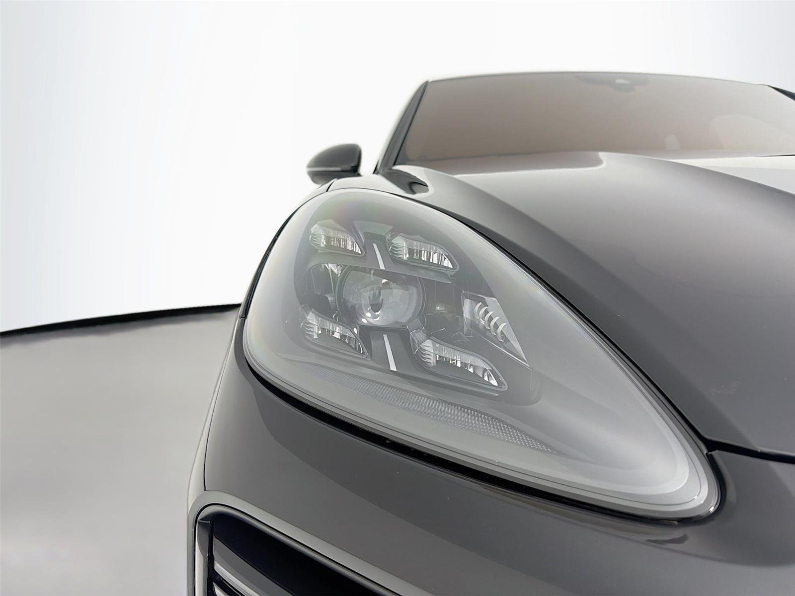 Certified Used 2022 Jet Black Metallic Porsche Turbo GT image 30