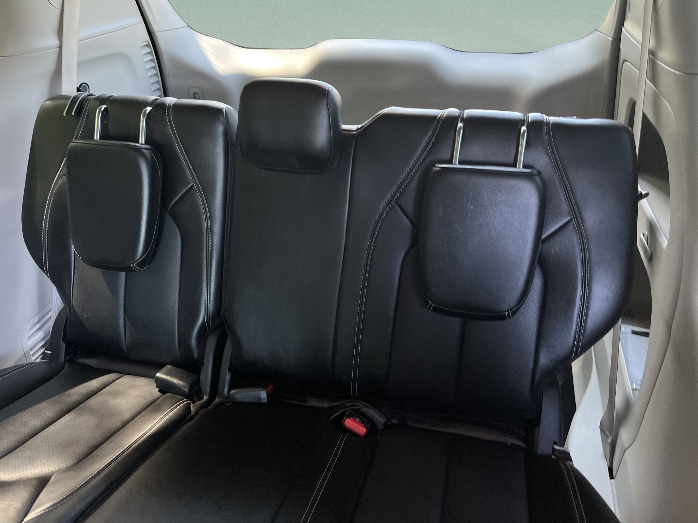 Used 2024 Silver Mist Clearcoat Chrysler Touring L image 14
