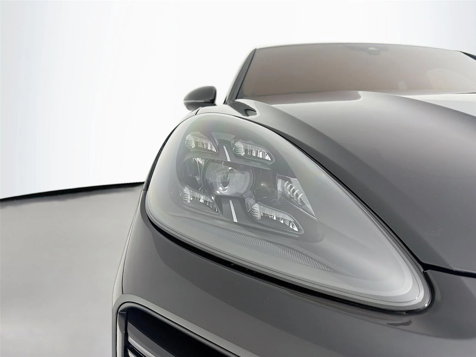 Certified Used 2022 Jet Black Metallic Porsche Turbo GT image 30