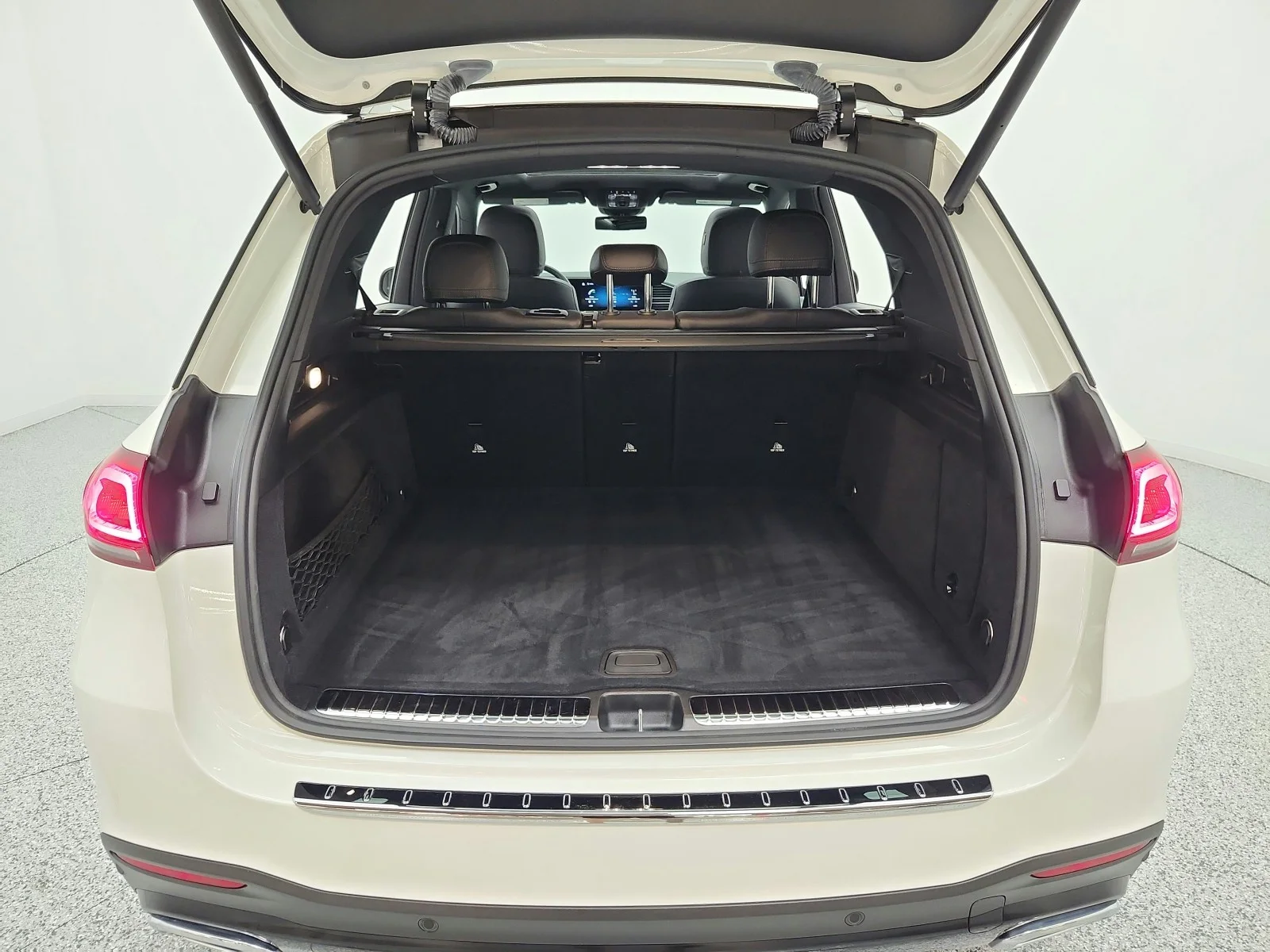 Used 2022 MANUFAKTUR Diamond White Bright Mercedes-Benz GLE 350 SUV image 19