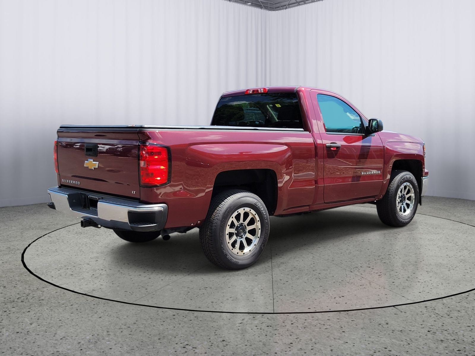 Used 2014 Red Chevrolet LT image 3