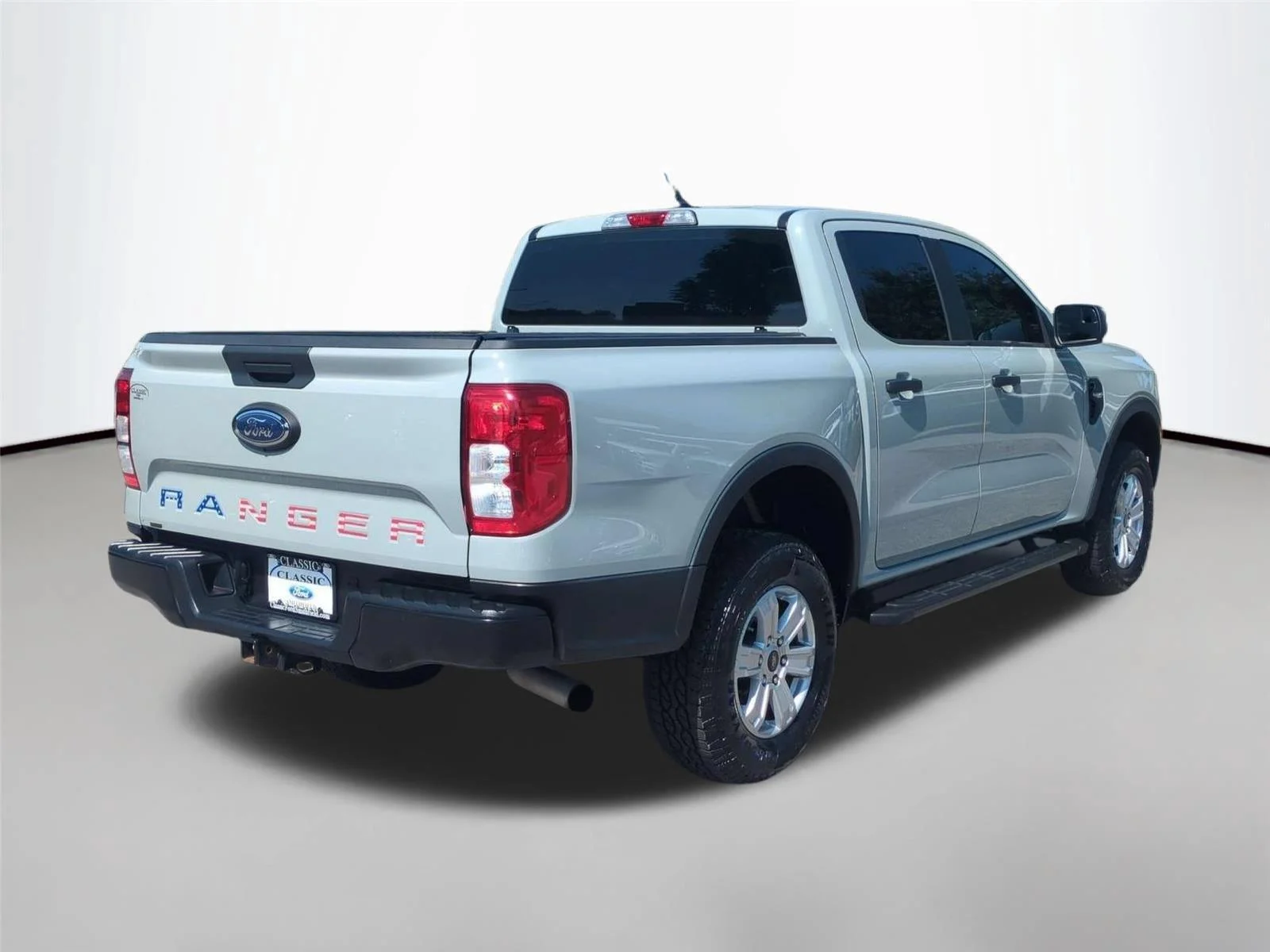 Used 2024 Cactus Gray Ford XL image 5