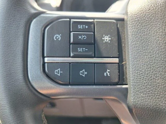 Used 2024 Agate Black Metallic Ford XLT image 13