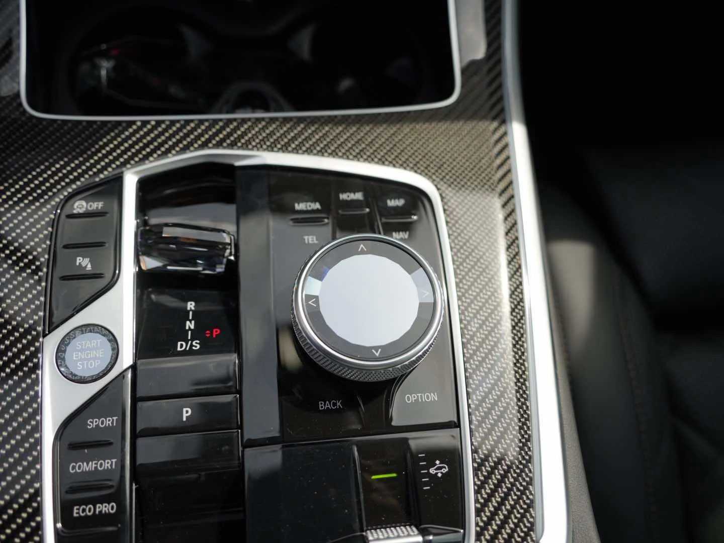 New 2026 Frozen Pure Grey Metallic BMW M60i image 26
