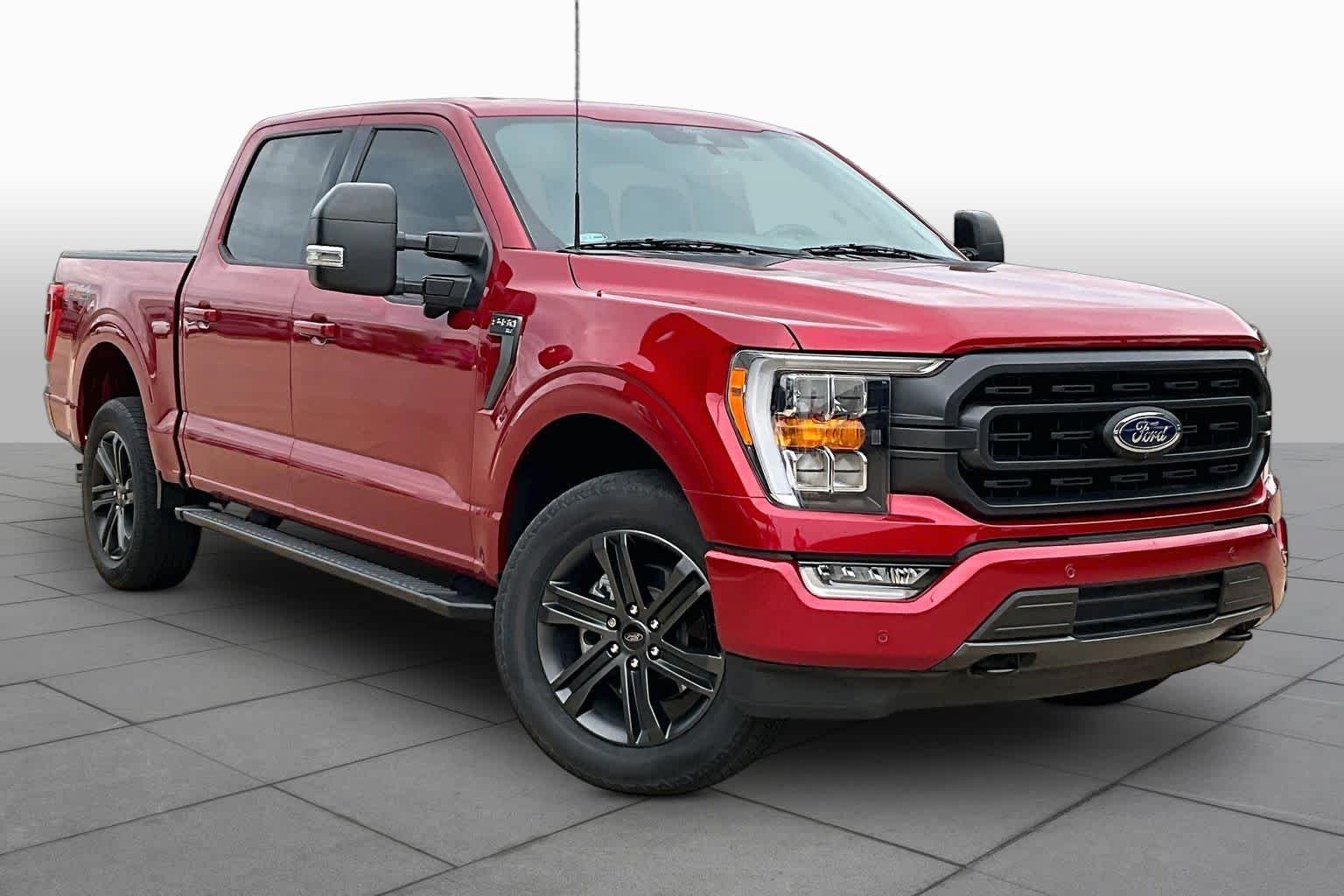 Used 2021 Rapid Red Metallic Tinted Clearcoat Ford XLT image 3