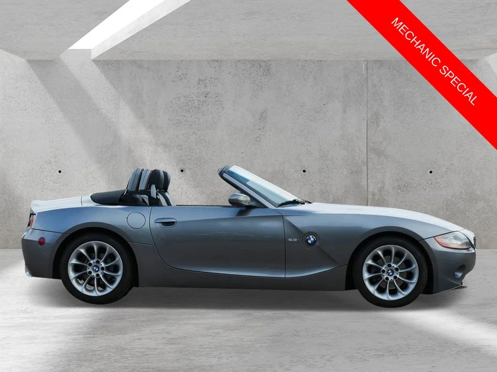 Used 2004  BMW 2.5i image 2