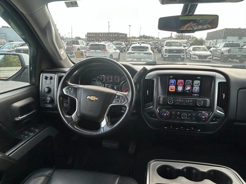 Used 2016 Summit White Chevrolet LT image 10