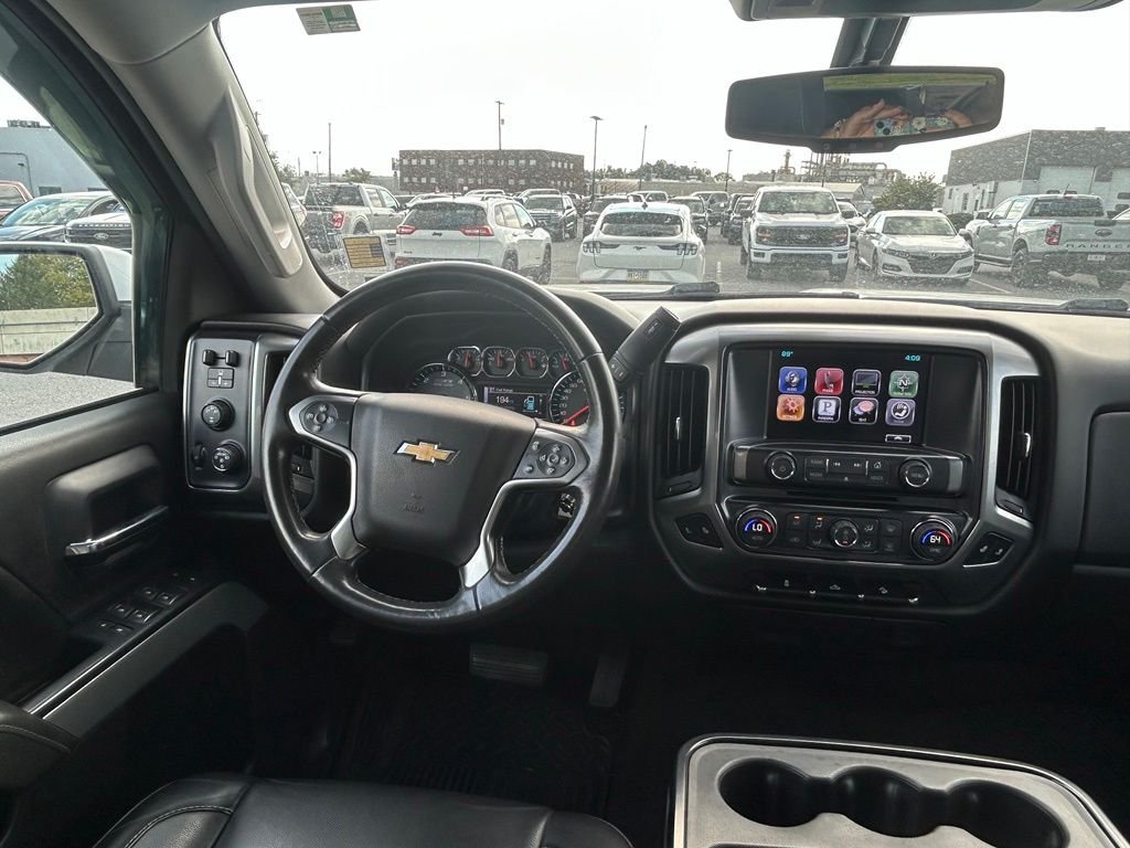 Used 2016 Summit White Chevrolet LT image 10