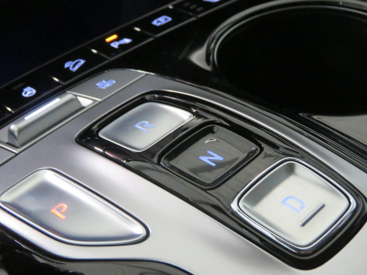 Certified Used 2024 Phantom Black Pearl Hyundai Limited image 17