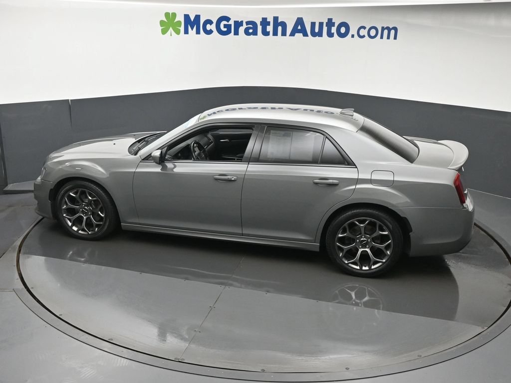 Used 2018 White Chrysler S image 24