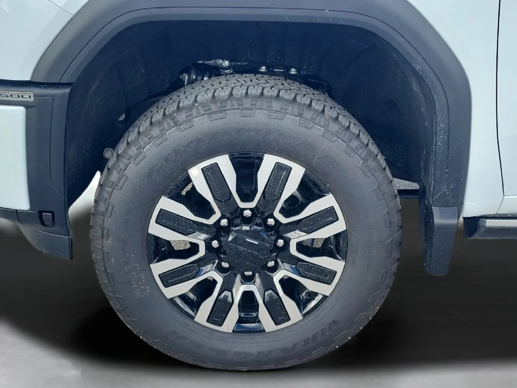 New 2026 Glacier White Tricoat GMC Denali Ultimate image 27