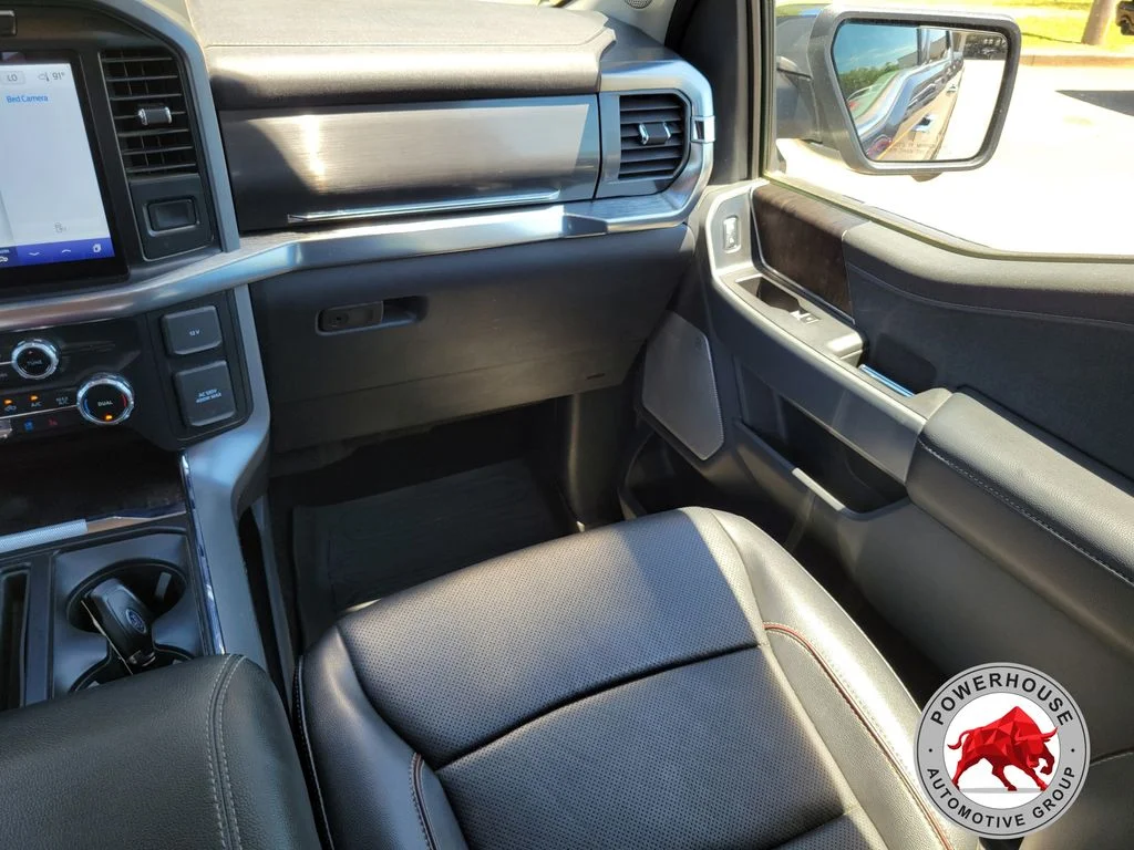 Used 2022  Ford Lariat image 20