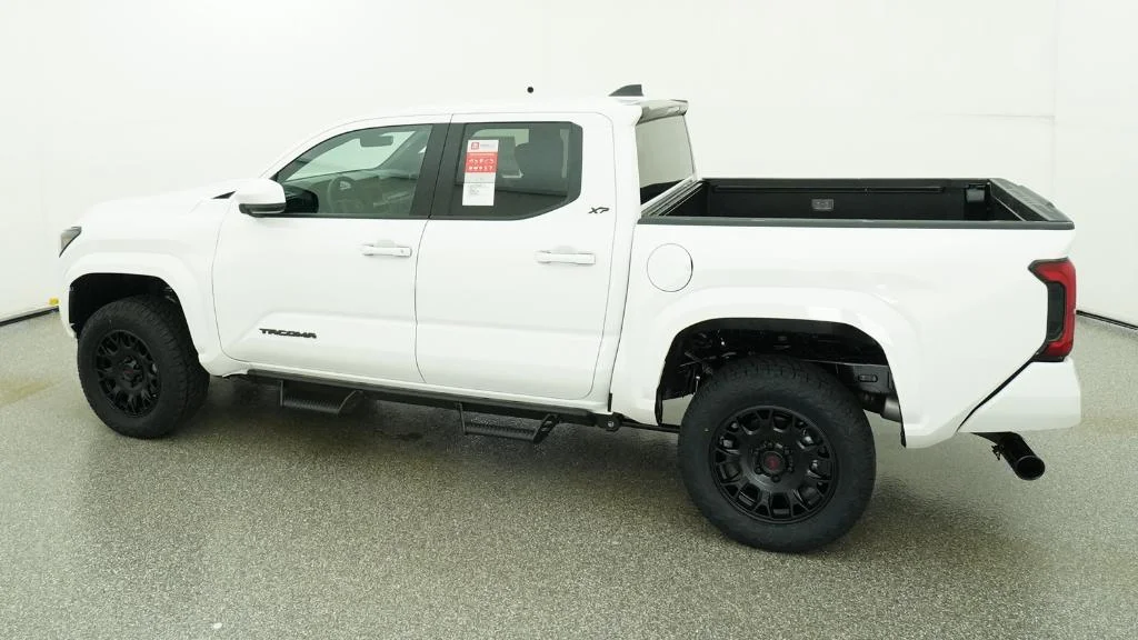 New 2026 Ice Cap Toyota SR5 image 10