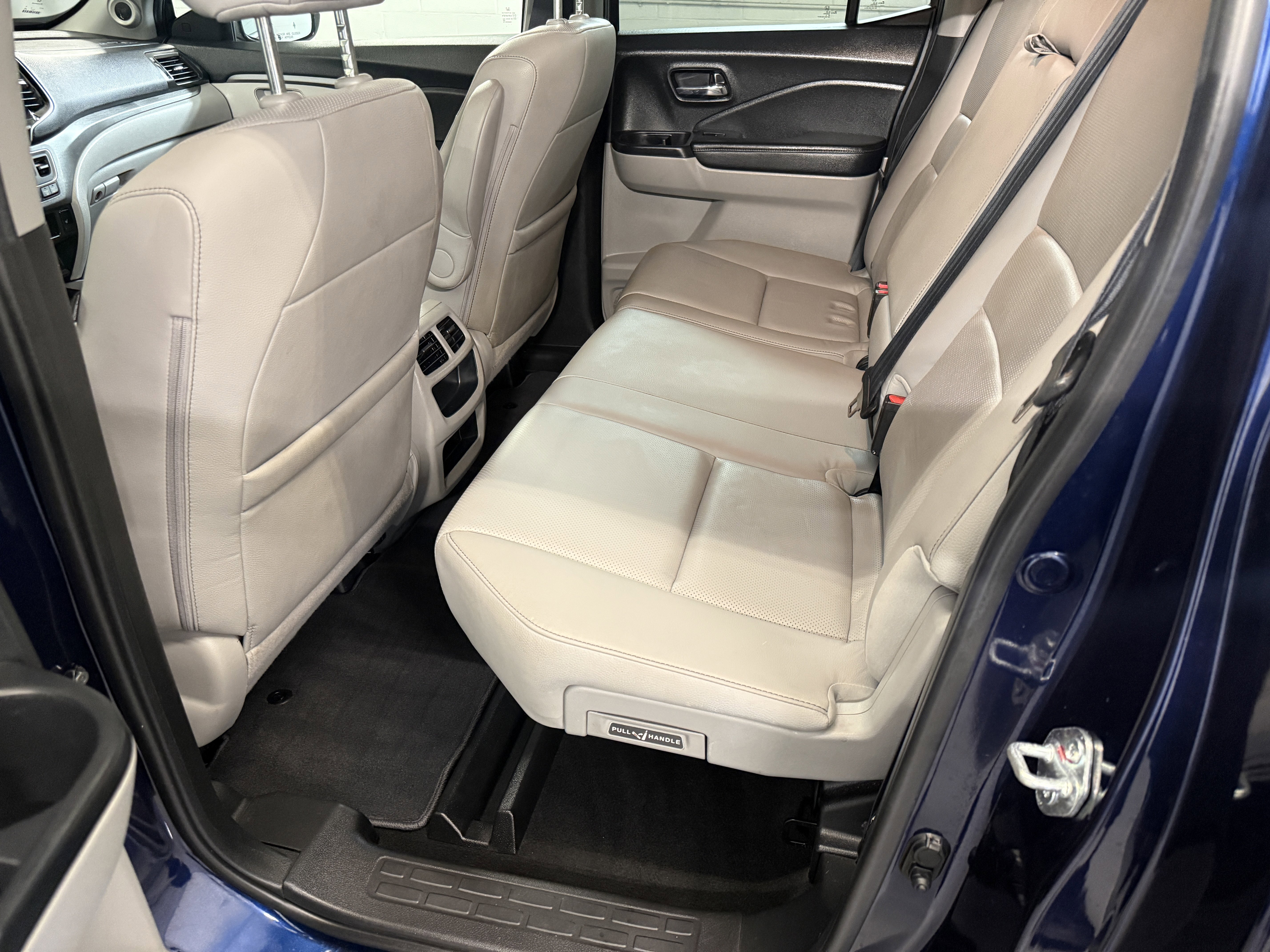 Certified Used 2023 Obsidian Blue Pearl Honda RTL image 46