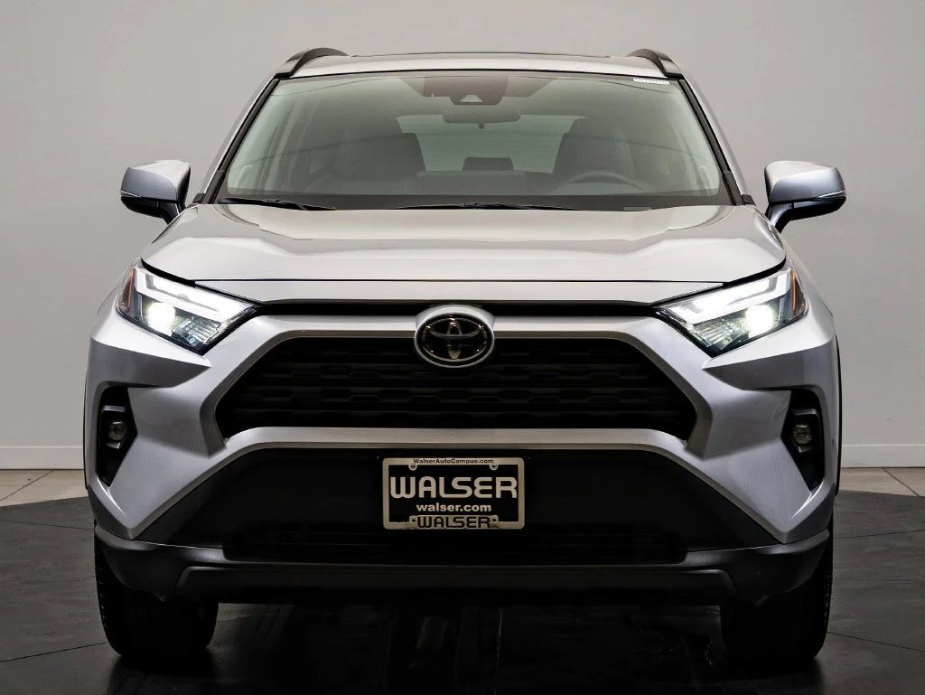 Used 2025 Silver Sky Metallic Toyota XLE Premium image 2