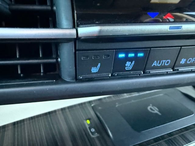 2023 Toyota Sienna Platinum - Photo 28