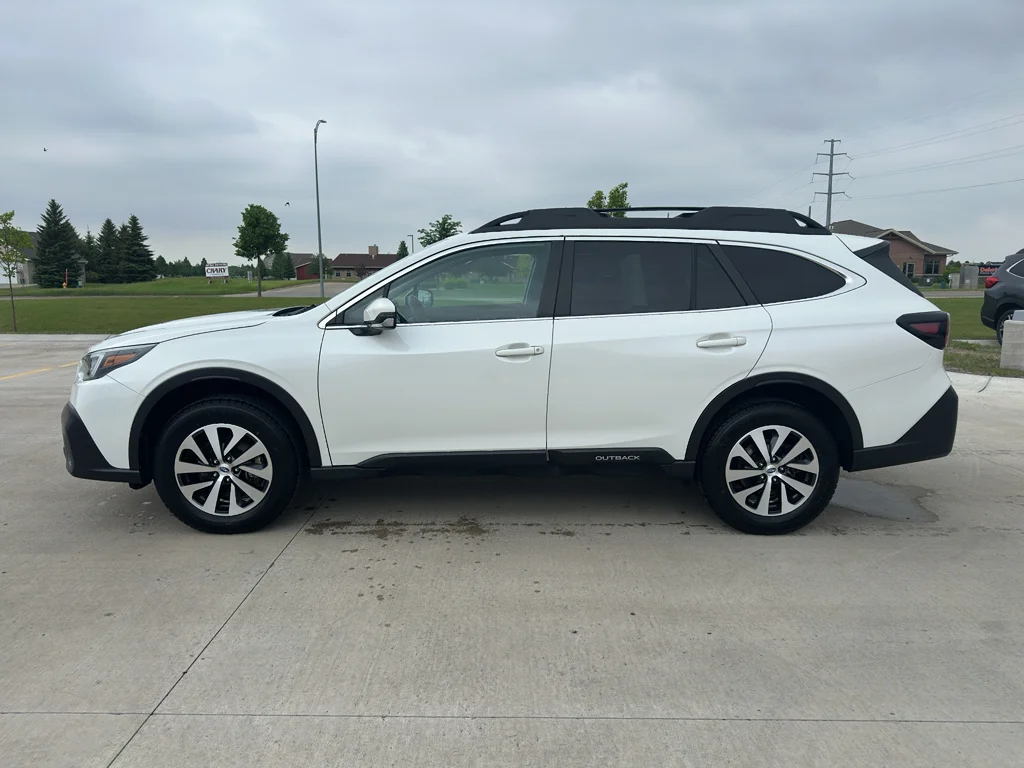 Used 2021 Crystal White Pearl Subaru Premium image 1