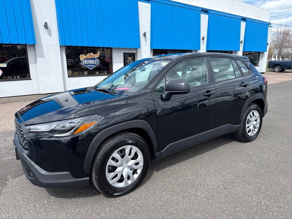 2023 Toyota Corolla Cross L AWD's photo
