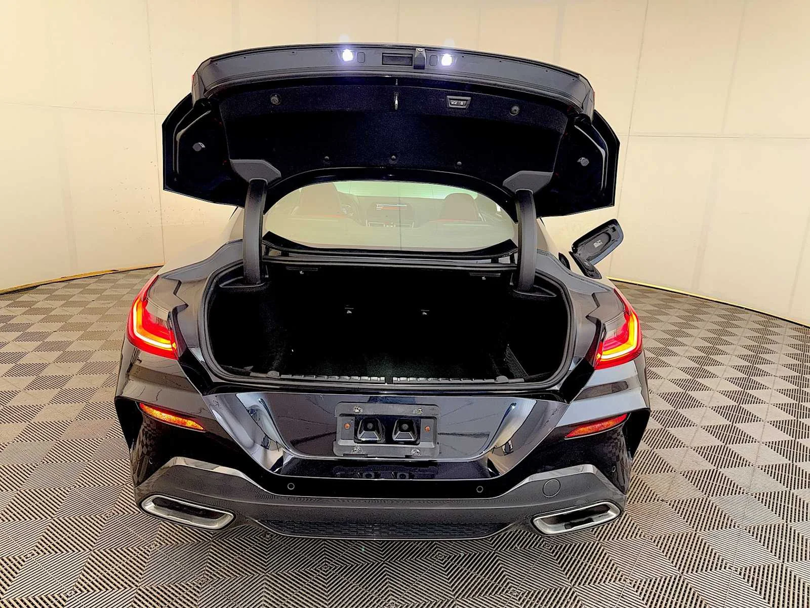2020 BMW 8 Series 840i - Photo 21