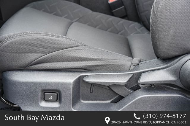 2025 Toyota Tacoma SR5 - Photo 22