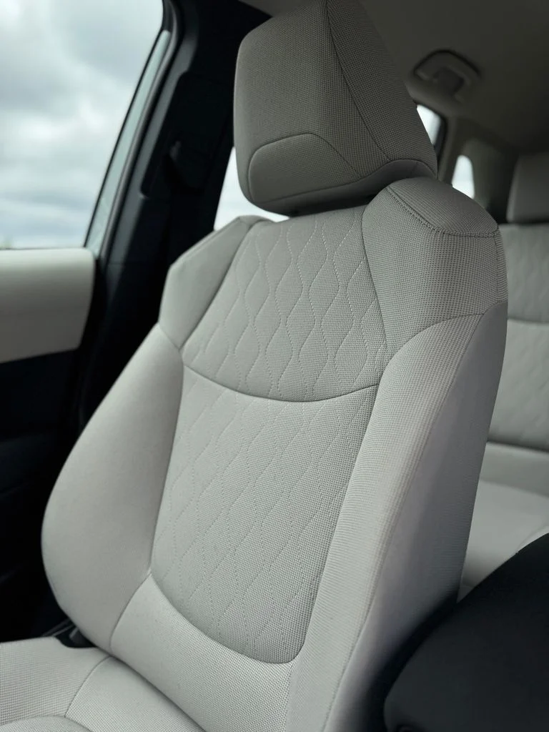 Used 2025 Silver Toyota L image 28