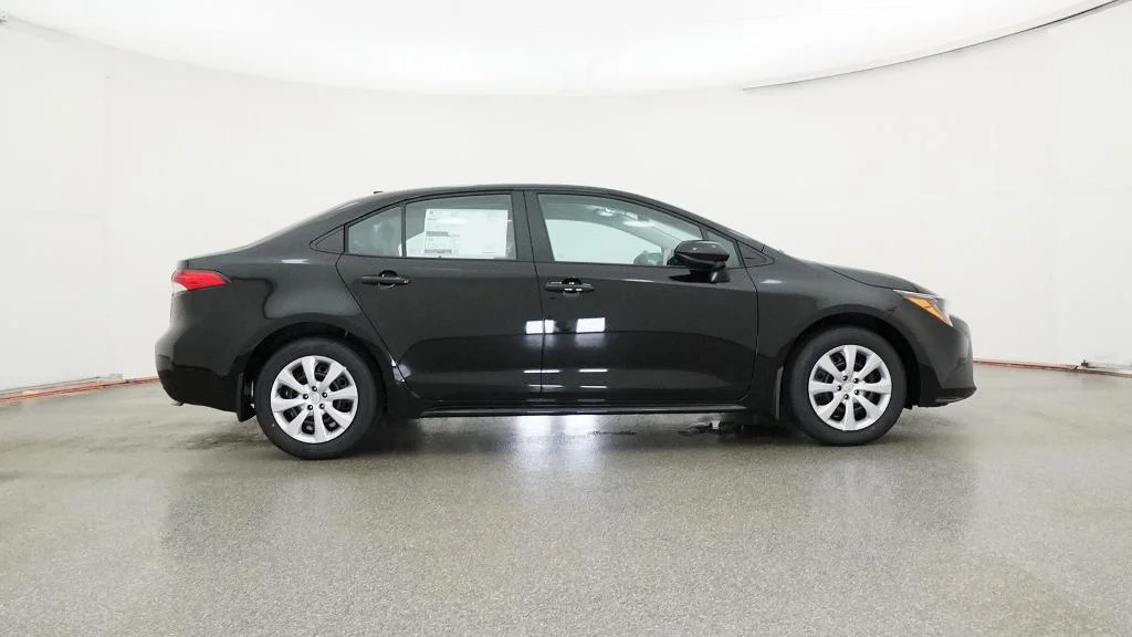 New 2026 Midnight Black Metallic Toyota LE image 13