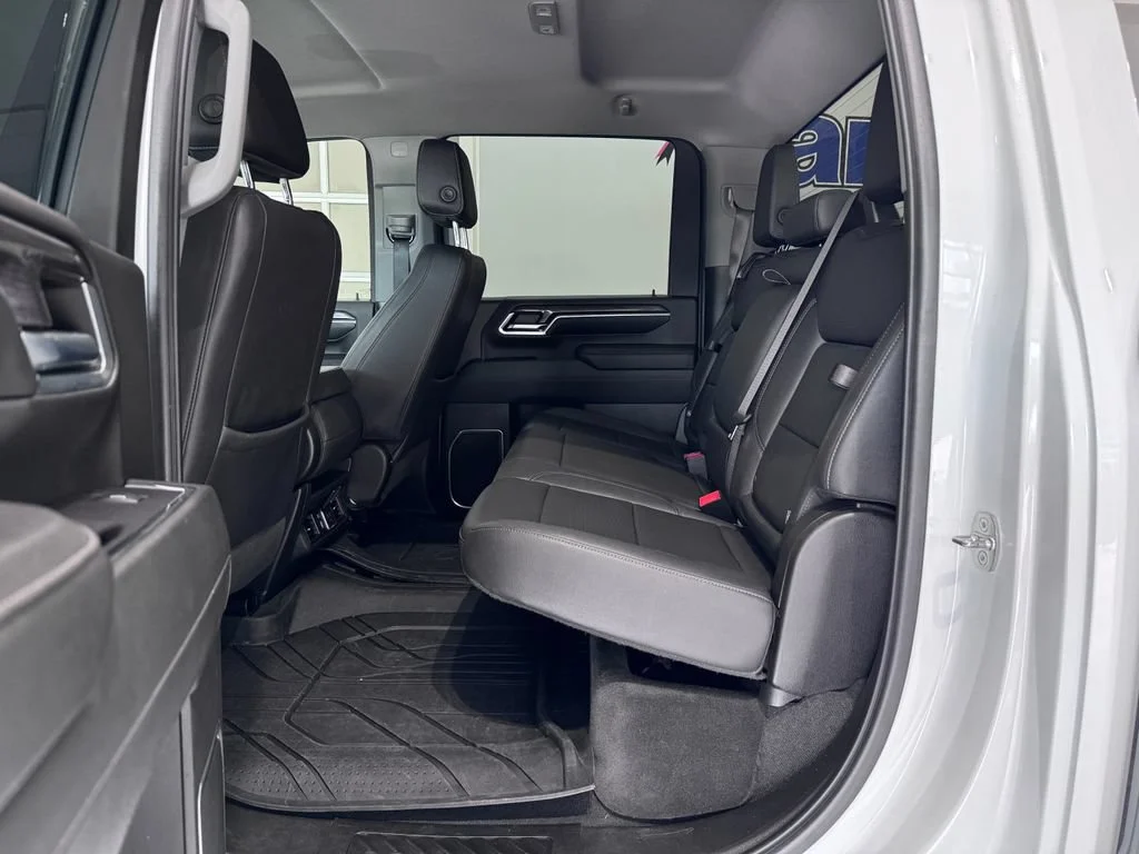 2024 Chevrolet Silverado 2500HD LTZ - Photo 11