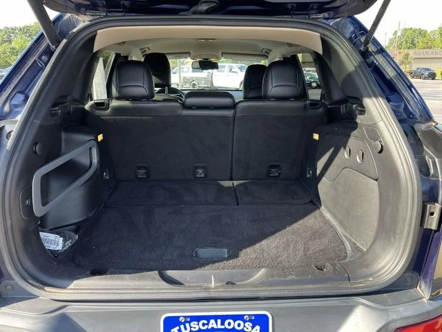 Used 2016 Blue Jeep Trailhawk image 9