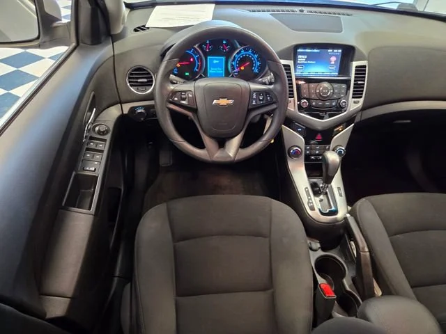 Used 2016 SILVER ICE METALLIC Chevrolet LT image 13