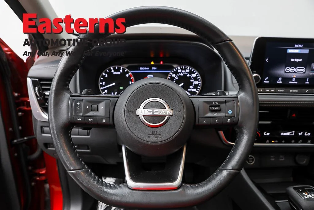 Used 2022 Red Nissan SV image 10