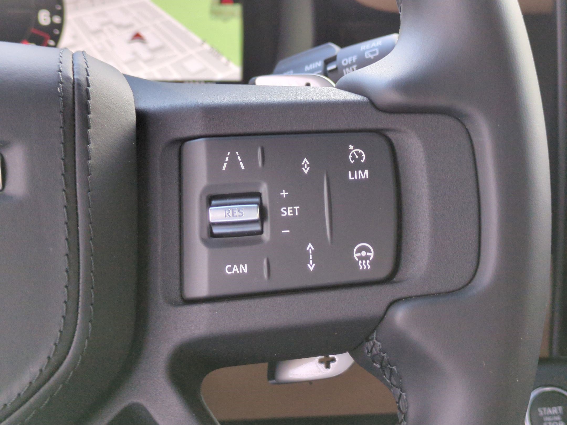 2026 Land Rover Defender V8 - Photo 15