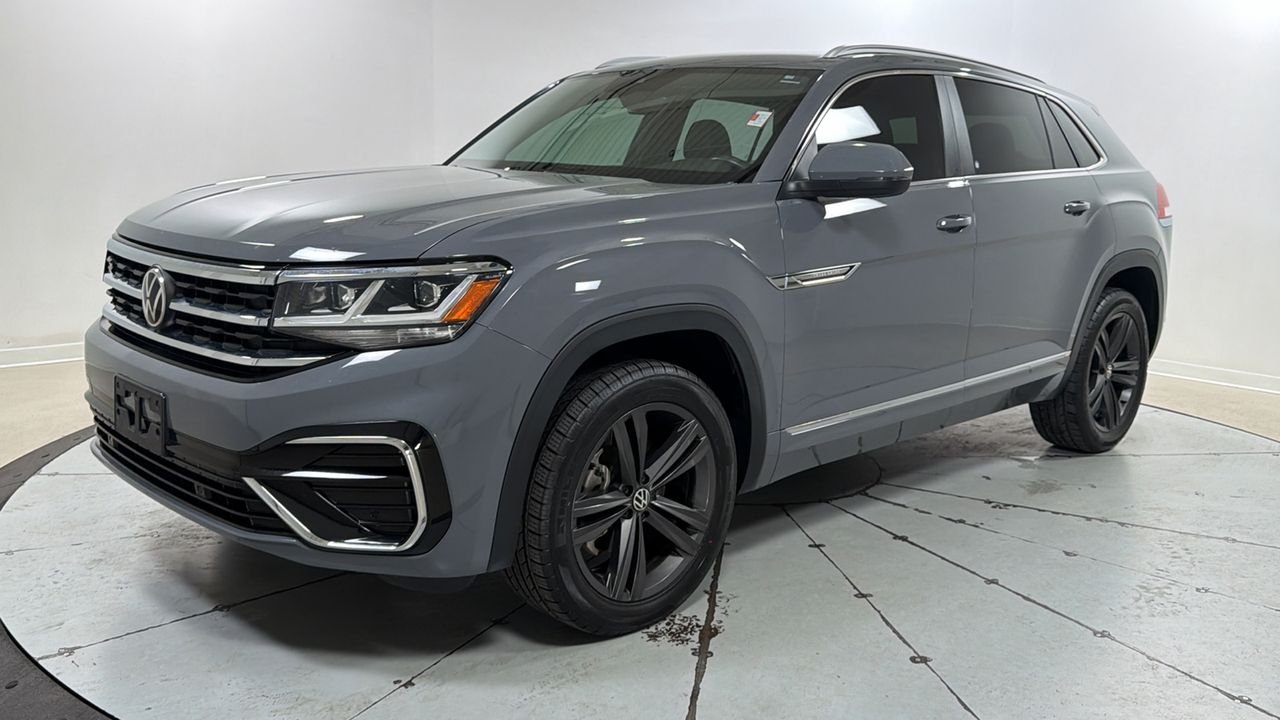 2022 Volkswagen Atlas Cross Sport SEL R-Line