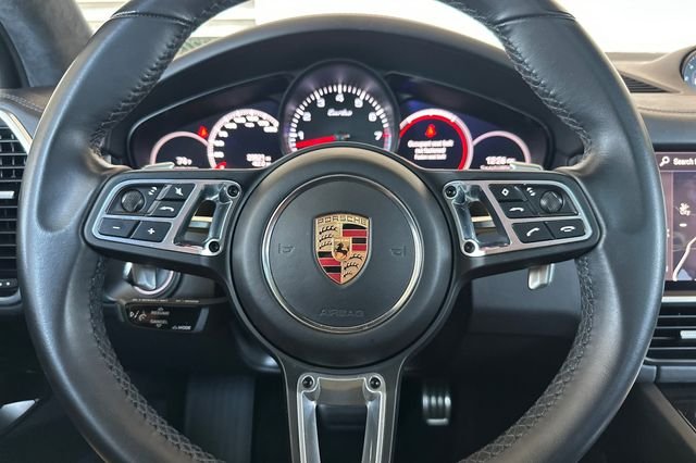 Used 2022  Porsche Turbo image 21
