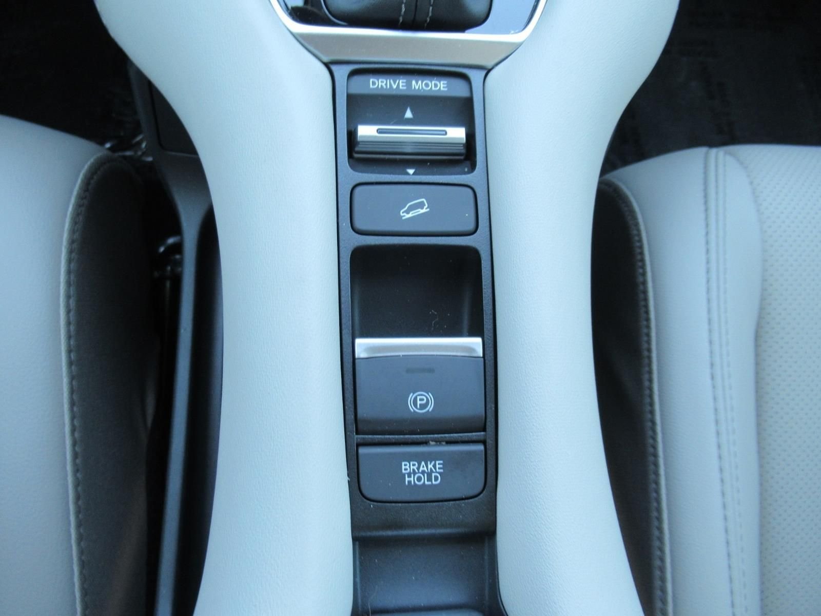 Used 2026  Honda EX-L image 26