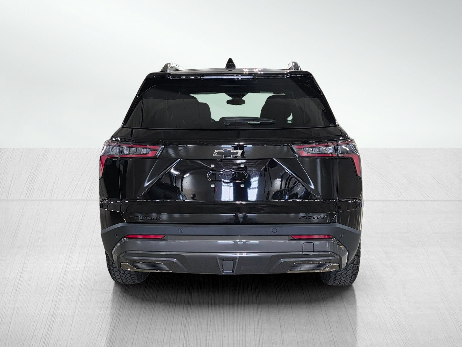 New 2027 Mosaic Black Metallic Chevrolet ACTIV image 6