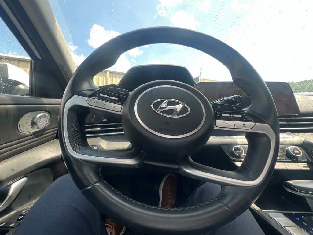 Used 2023 White Hyundai Limited image 12