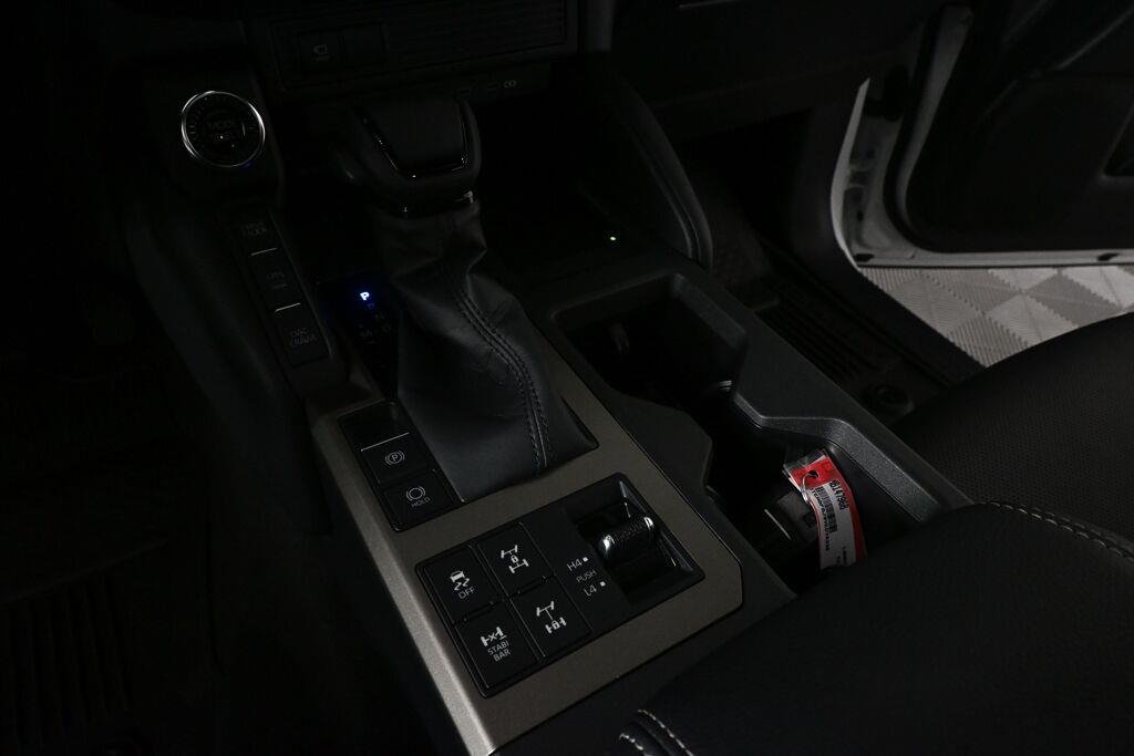 Used 2027 Ice Cap Toyota BASE image 15