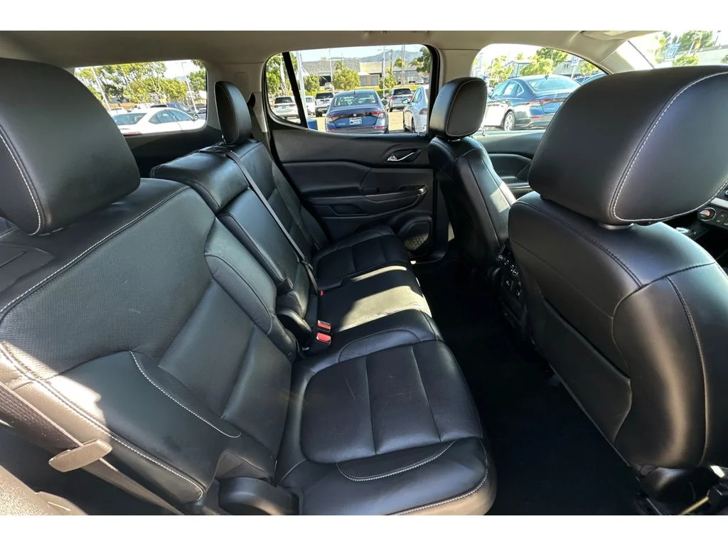 Used 2017 Summit White GMC SLT image 19