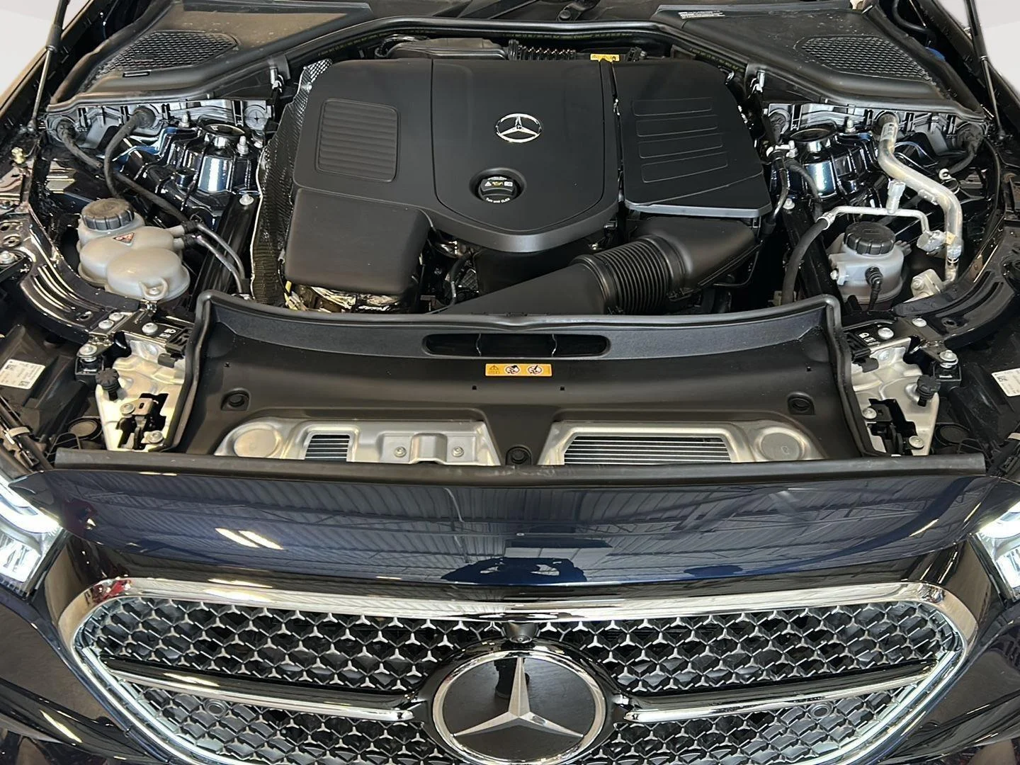 New 2026 Nautical Blue Metallic Mercedes-Benz E 350 image 24