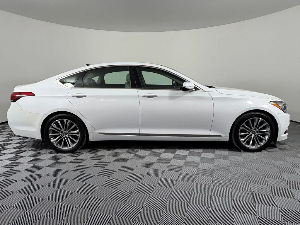 Used 2017 White Genesis 3.8 image 7