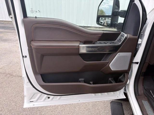 New 2027 Star White Metallic Tri-Coat Ford F-350® King Ranch® image 10