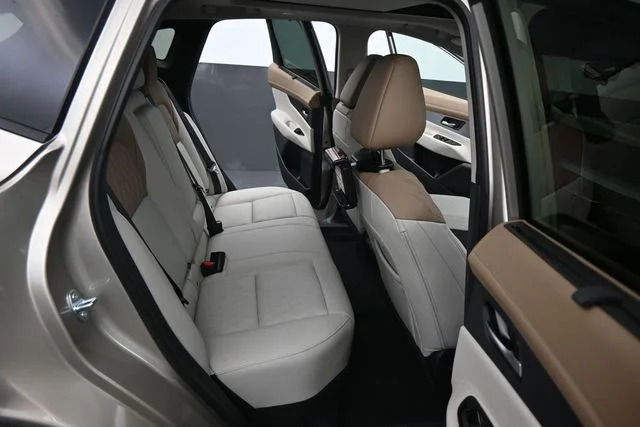 New 2026 Gold Nissan Platinum image 15