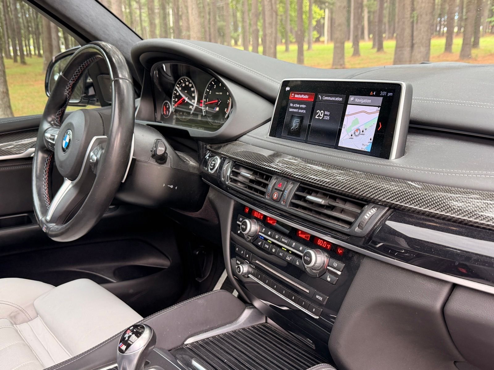 Used 2018 Silverstone Metallic BMW Base image 20