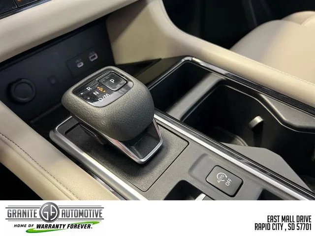 Used 2025 Gray Nissan SL image 16