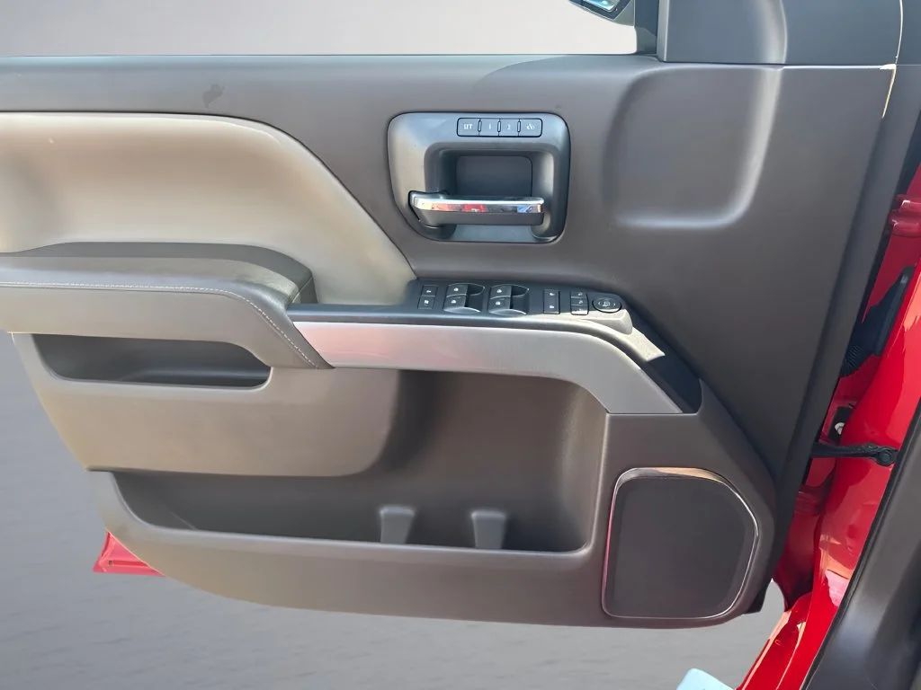 Used 2018 RED HOT Chevrolet LTZ image 25